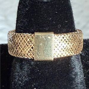 14kt solid gold made in Italy  Elegant Gold Mesh Ring